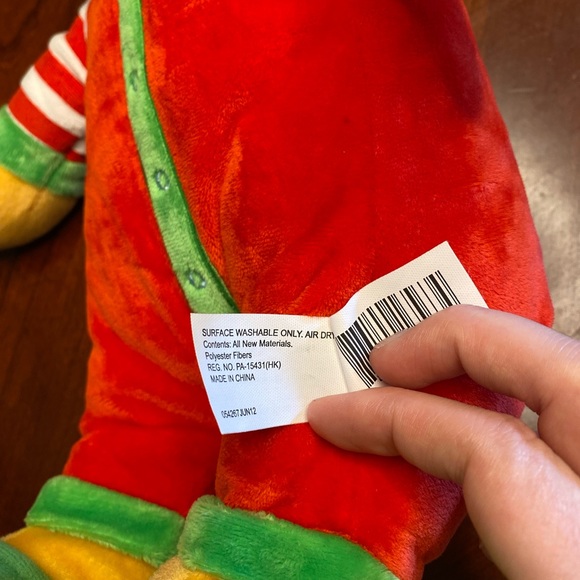 Rare Winnie the Pooh Christmas pajamas plush - Picture 5 of 6